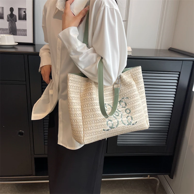 Женская модная соломенная тканая сумка, новинка, простые женские повседневные сумки на одно плечо большой емкости, сумки для поездок на работу Изображение 3