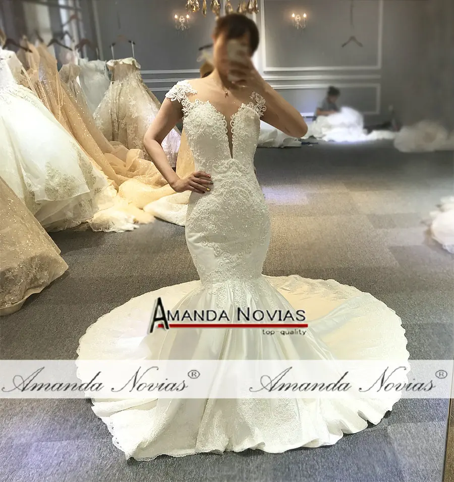Новое атласное свадебное платье русалки с кружевами Africa Weddings Изображение 1