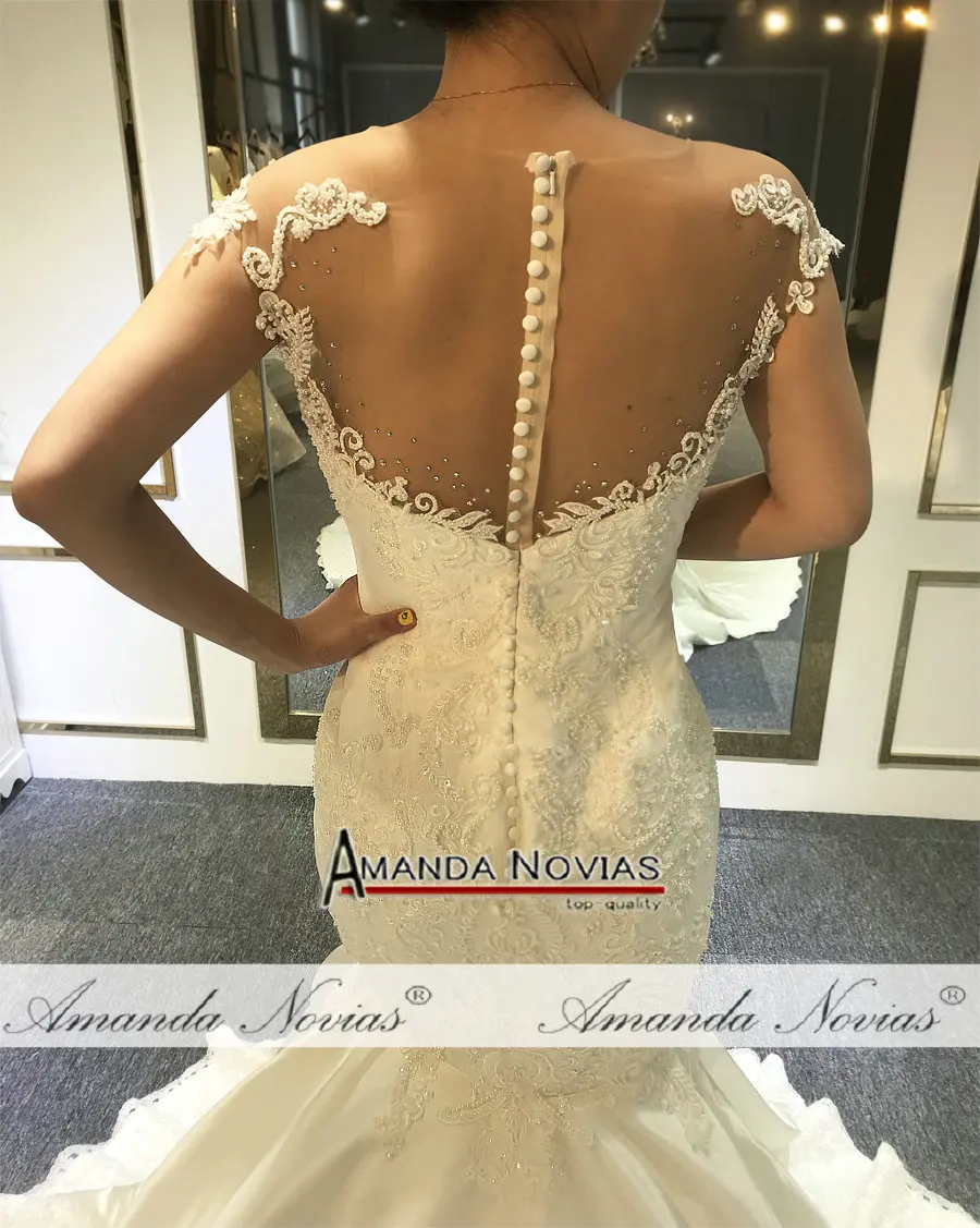 Новое атласное свадебное платье русалки с кружевами Africa Weddings Изображение 2